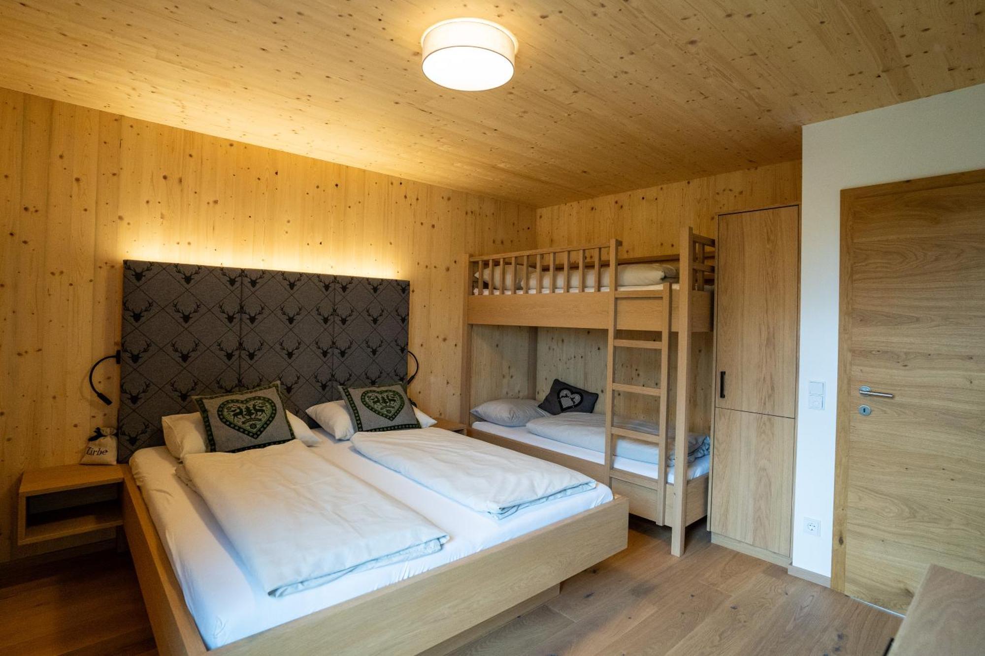 Appartement Holzhaus "Zum Schwarz'N" à Aurach am Hongar Extérieur photo