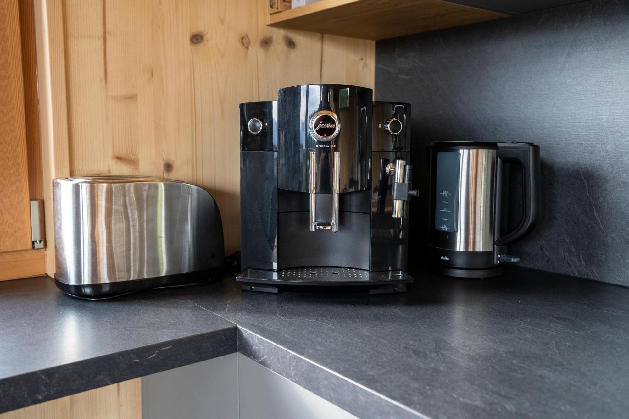 Appartement Holzhaus "Zum Schwarz'N" à Aurach am Hongar Extérieur photo