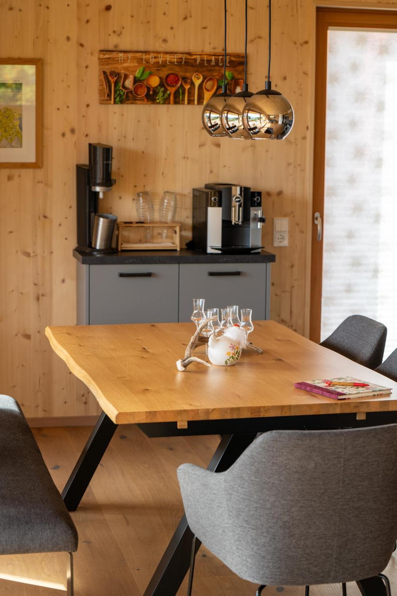 Appartement Holzhaus "Zum Schwarz'N" à Aurach am Hongar Extérieur photo